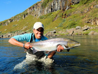 blog-aug-28-2016-8-granny-currier-catching-salmon